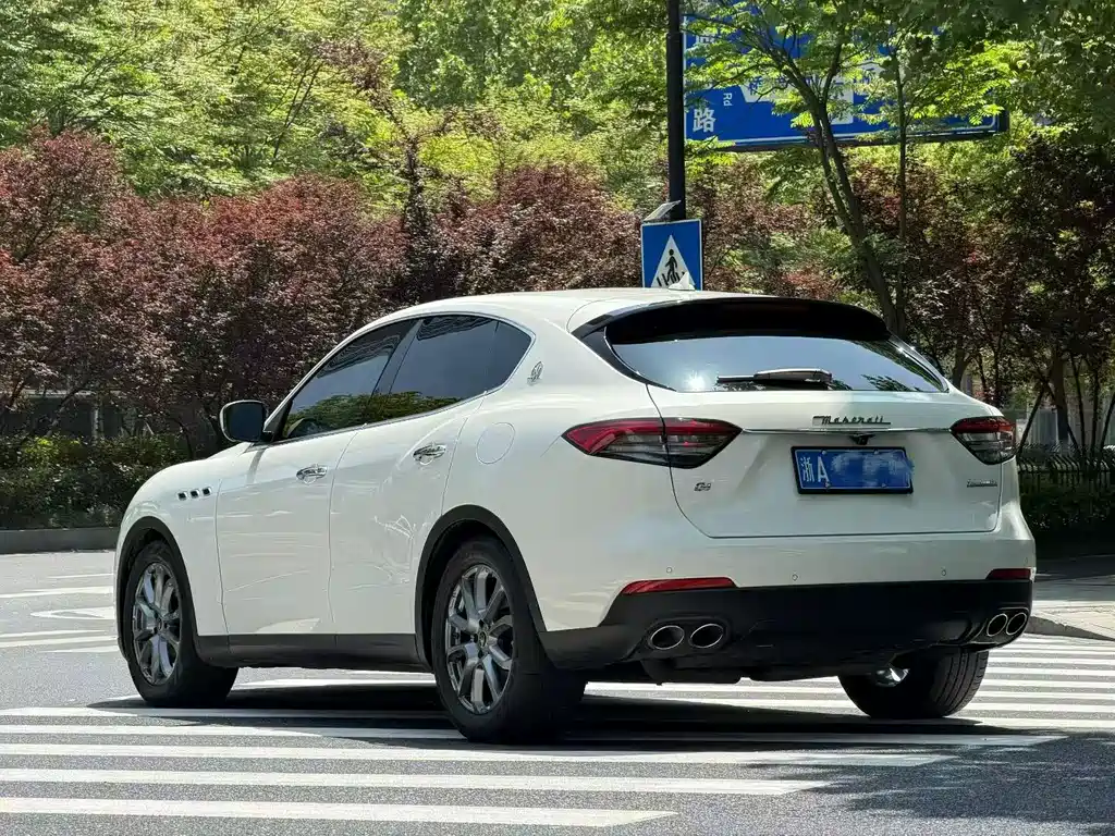Maserati Levante 2022 — фото 4