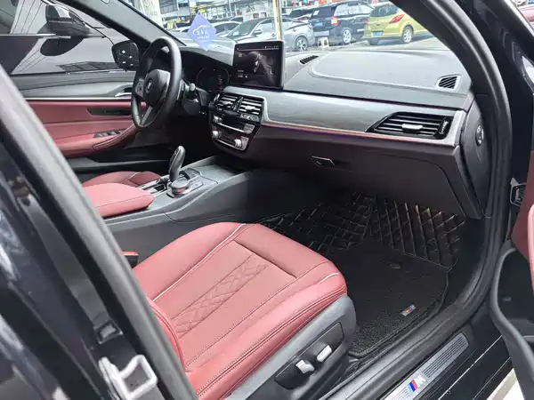 BMW 5 Series 2023