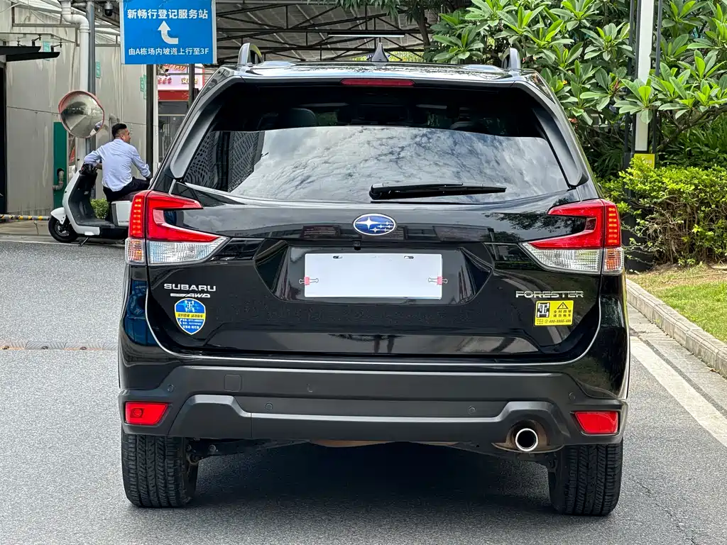 Subaru Forester 2018 — фото 18