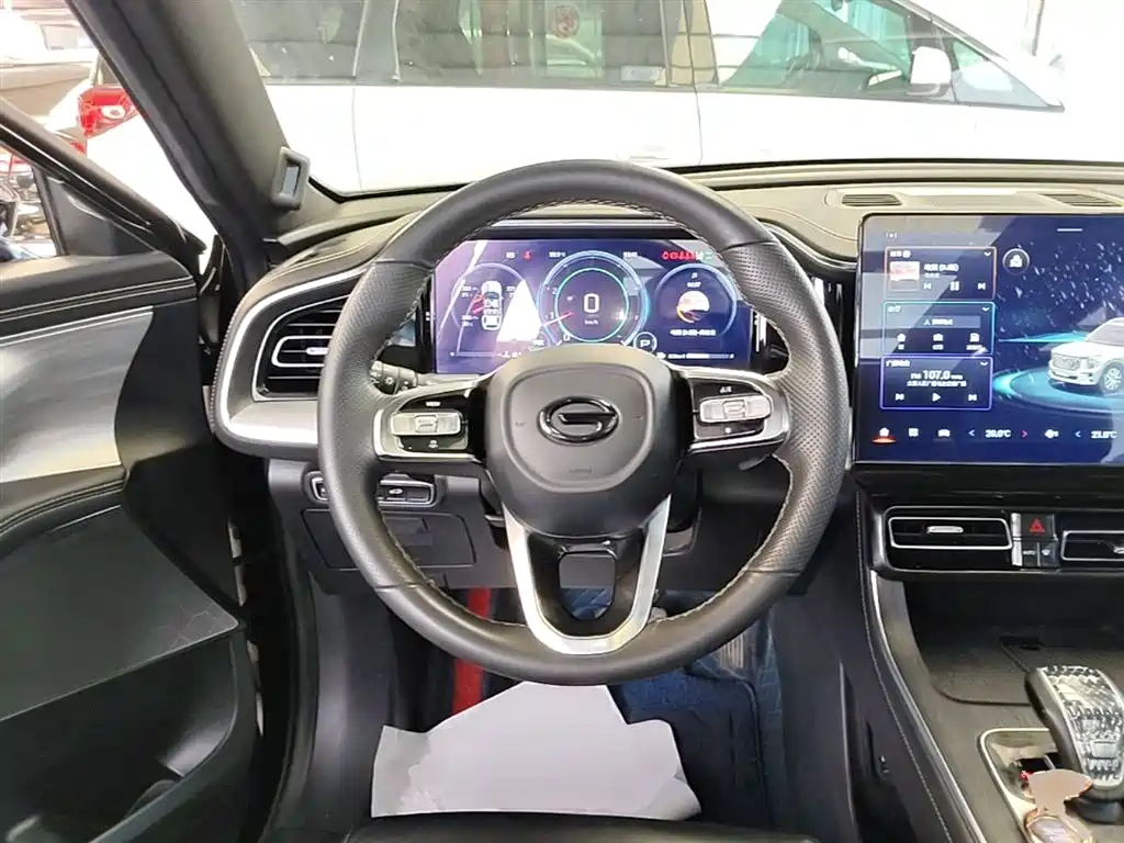 GAC Motor Trumpchi GS8 2022 — фото 11