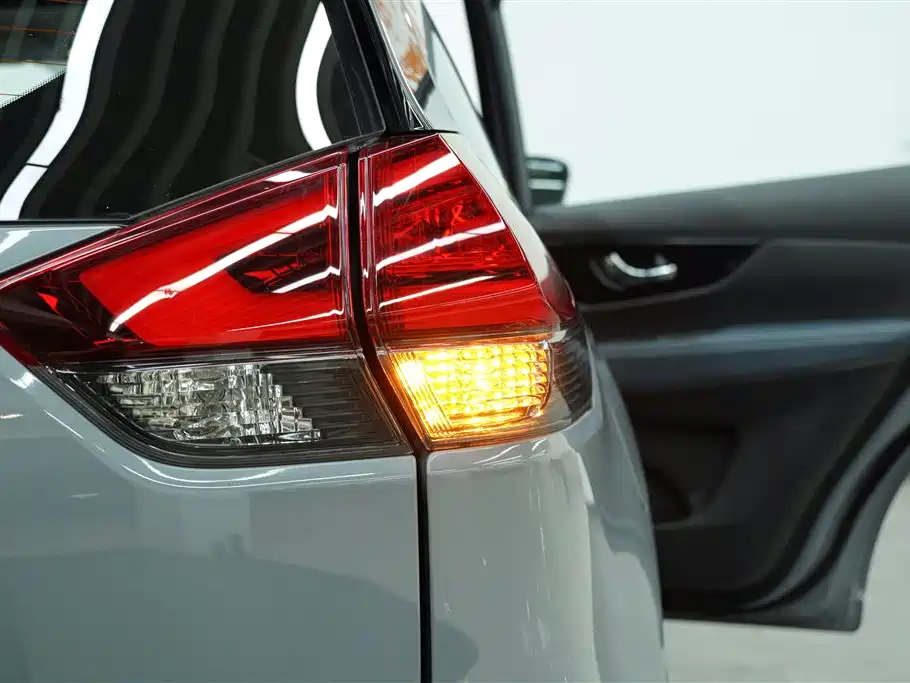 Nissan X-Trail 2025 — фото 16