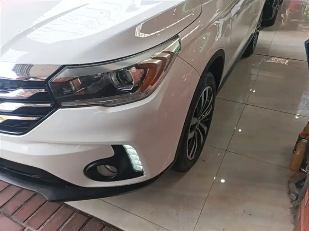 GAC Motor Trumpchi GS4 2017 — фото 24