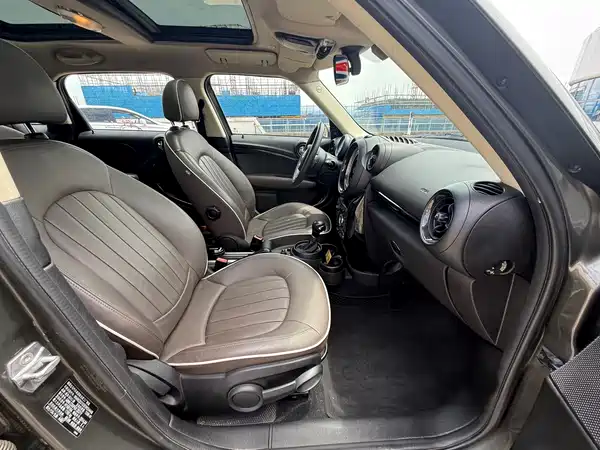 MINI Countryman 2014