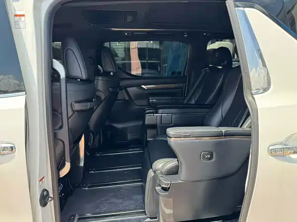 Toyota Alphard 2018