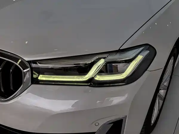 BMW 5 Series 2021