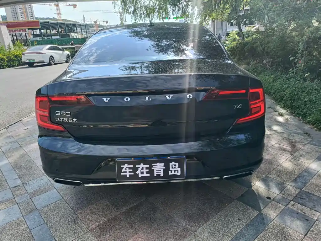 Volvo S90 2018 — фото 15