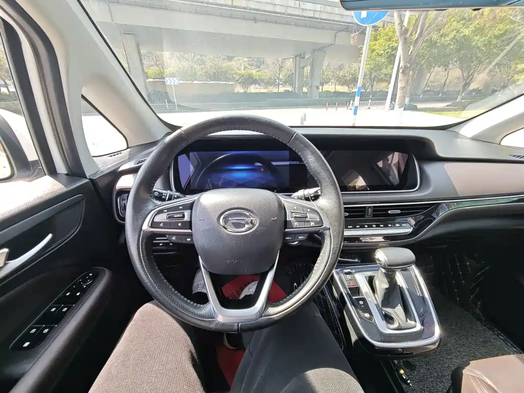 GAC Motor Trumpchi M6 2019 — фото 11