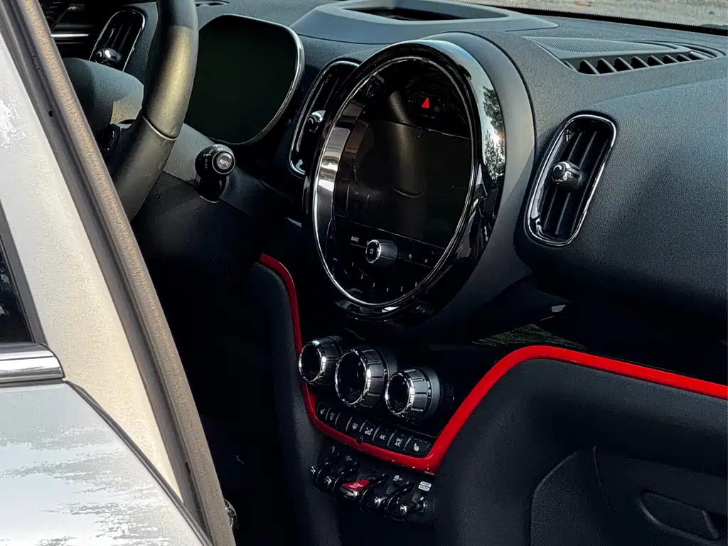 MINI JCW Countryman 2022 — фото 8