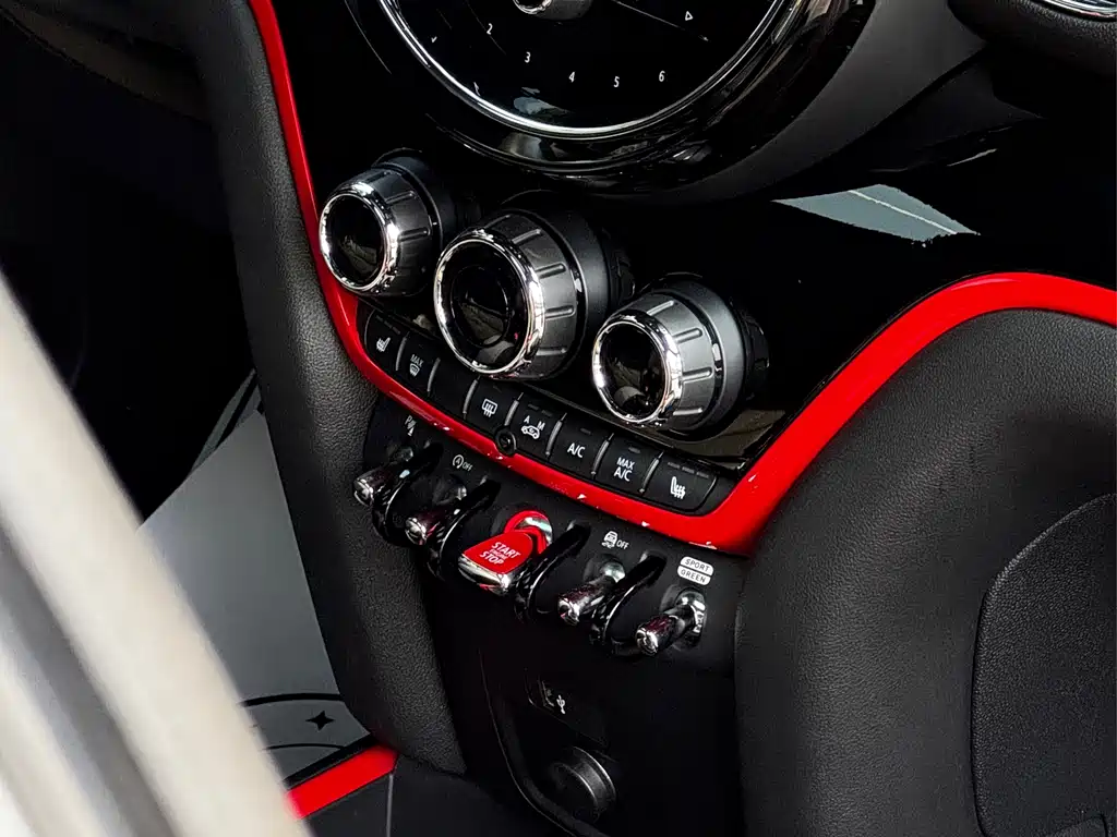 MINI JCW Countryman 2022 — фото 9