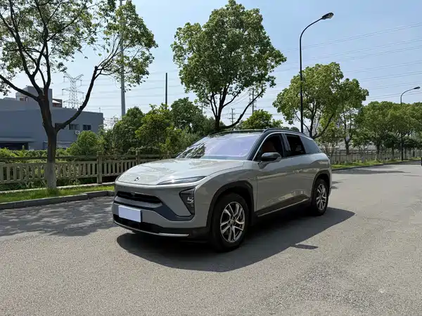 NIO ES6 2020