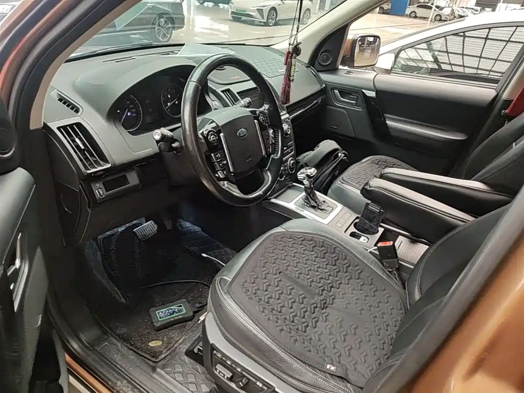 Land Rover Freelander 2 2015 — фото 16