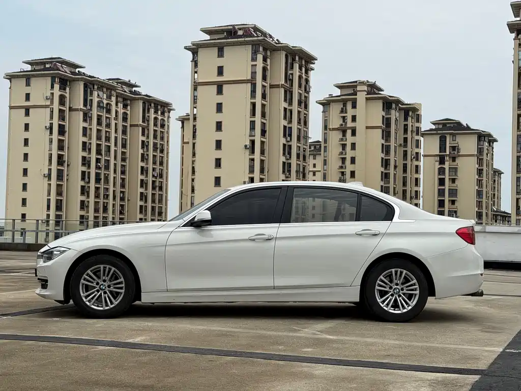 BMW 3 Series 2014 — фото 13