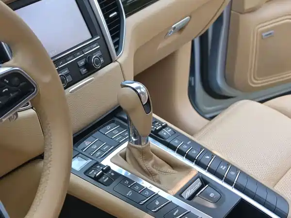 Porsche Macan 2016
