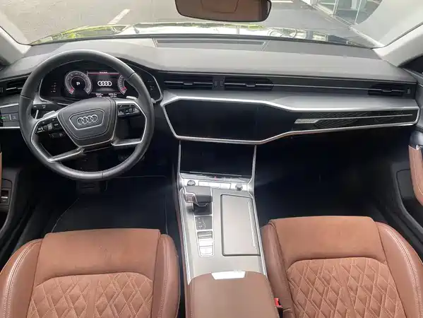 Audi A7L 2025
