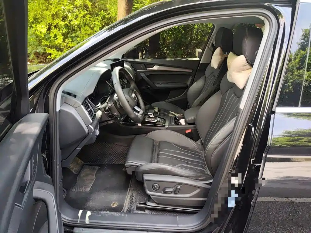 Audi Q5L Sportback 2022 — фото 14