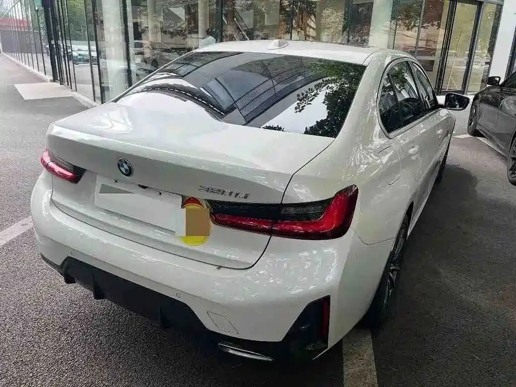 BMW 3 Series 2023