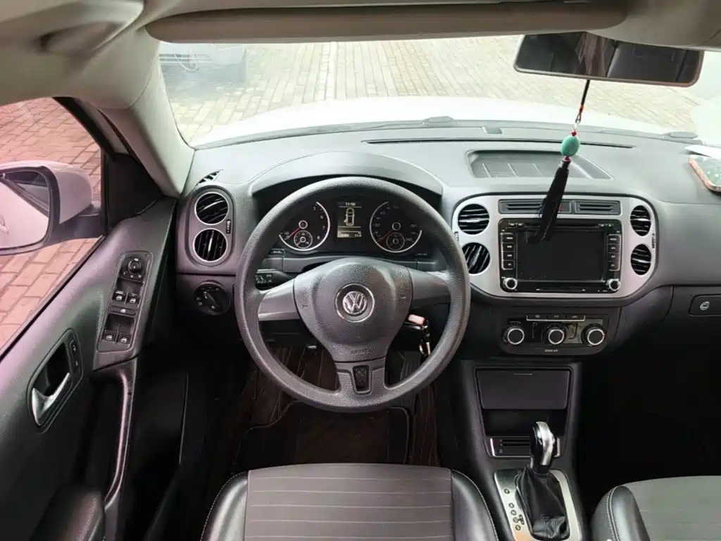 Volkswagen Tiguan 2016 — фото 11
