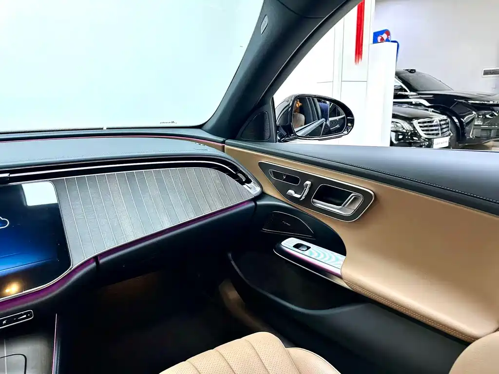 Mercedes-Benz E-Class 2024 — фото 20