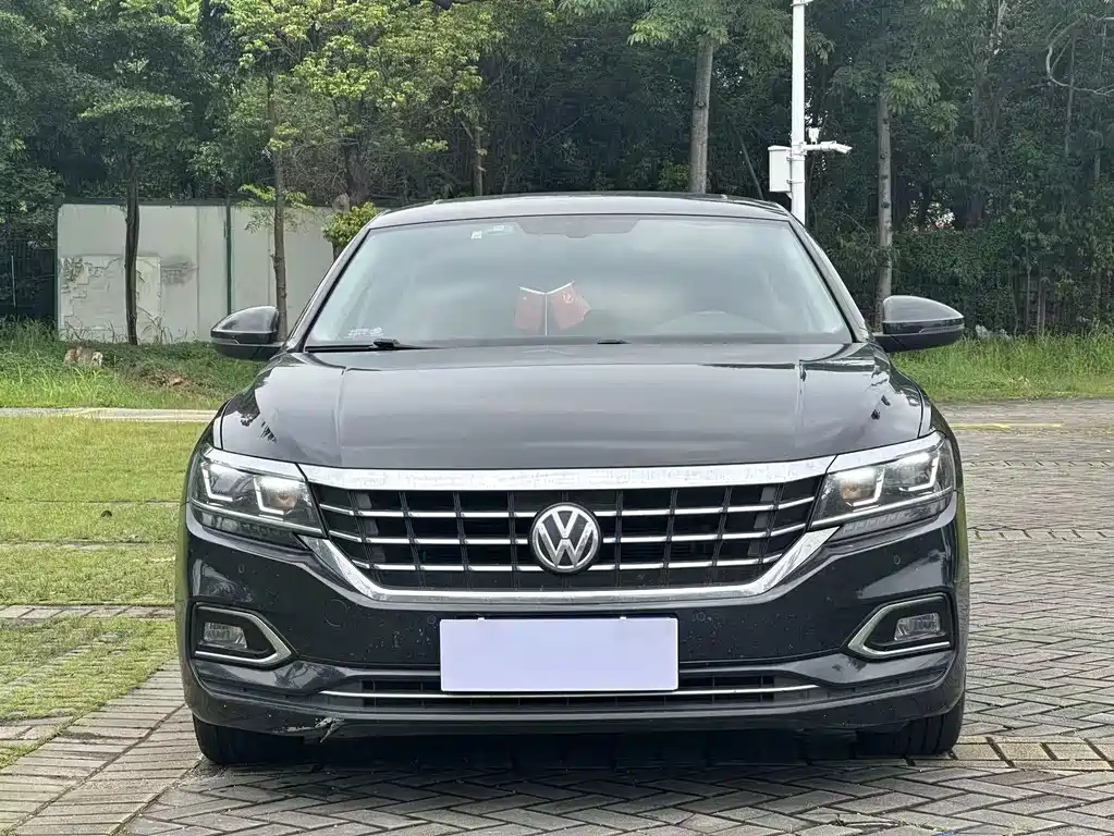 Volkswagen Passat 2020 — фото 2