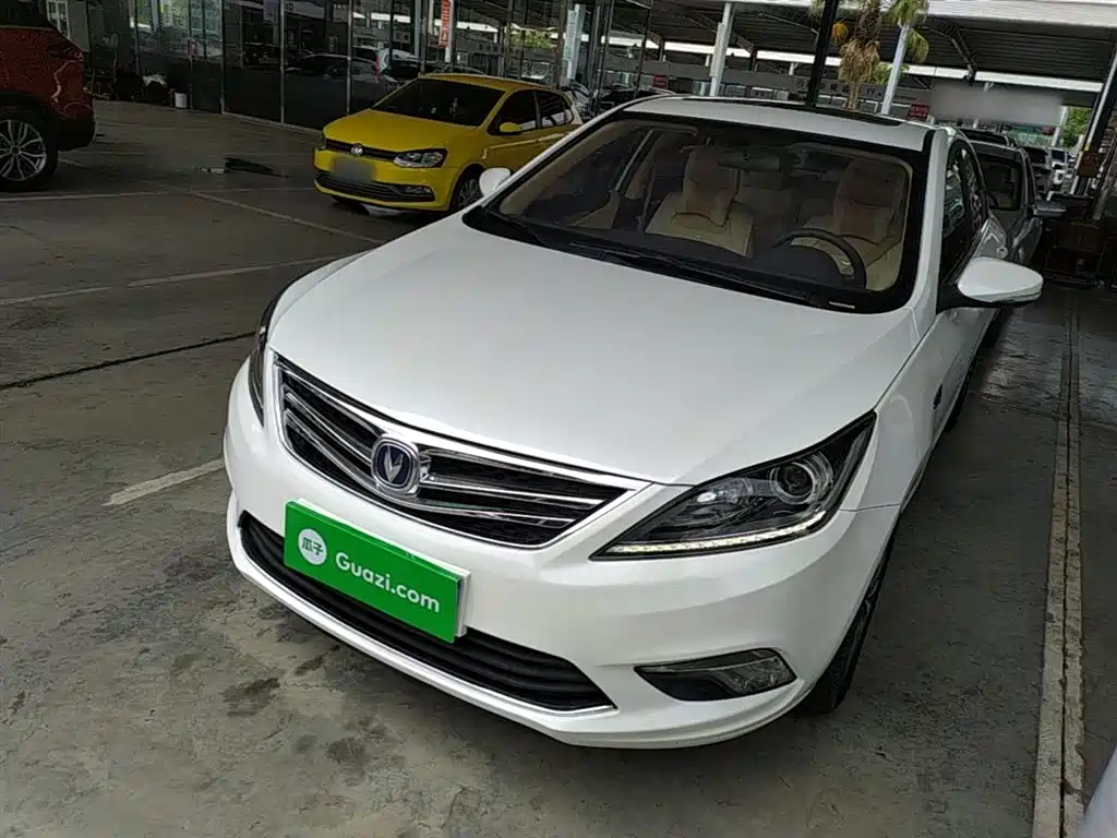 Changan Eado 2016 — фото 2