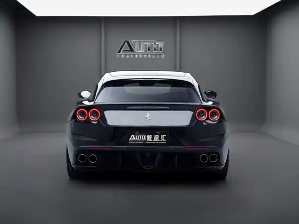 Ferrari GTC4Lusso 2019