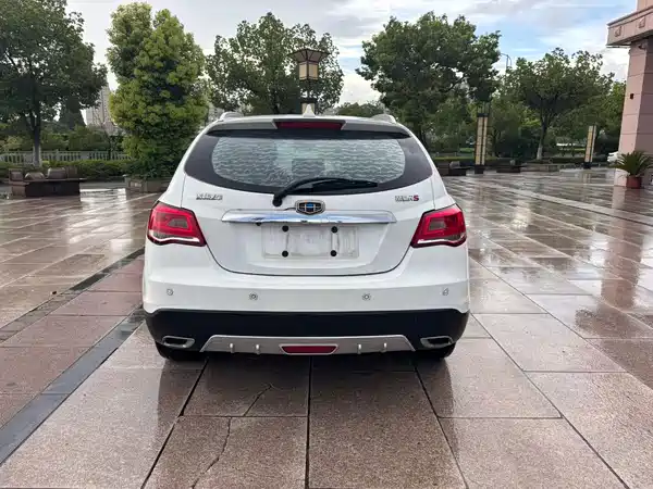 Geely Emgrand 2016