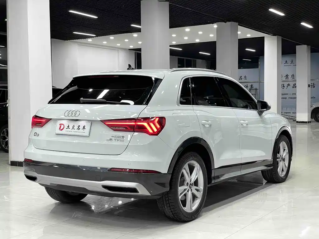 Audi Q3 2022 — фото 4