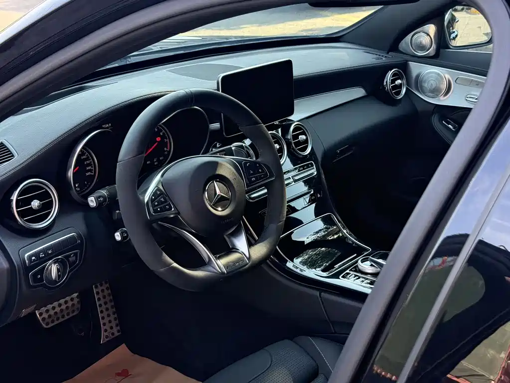 Mercedes-Benz C-Class AMG 2018 — фото 6