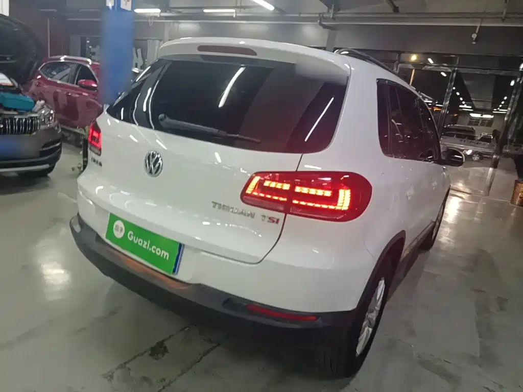 Volkswagen Tiguan 2015 — фото 7