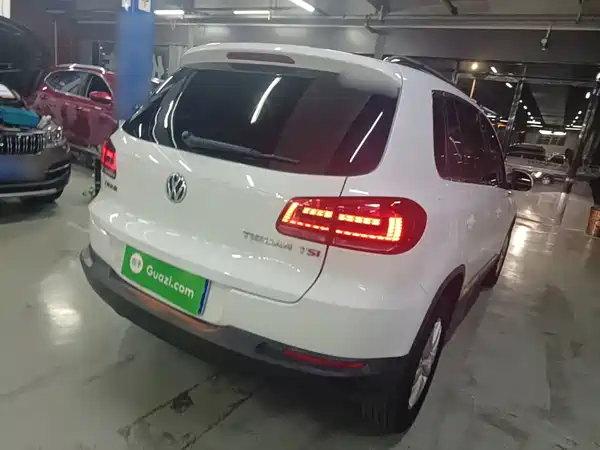 Volkswagen Tiguan 2015