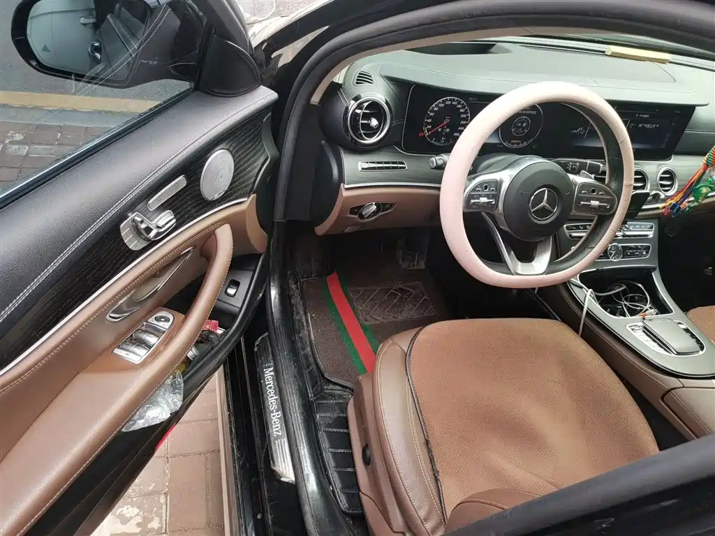 Mercedes-Benz E-Class 2020 — фото 13
