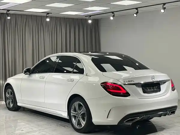 Mercedes-Benz C-Class 2020