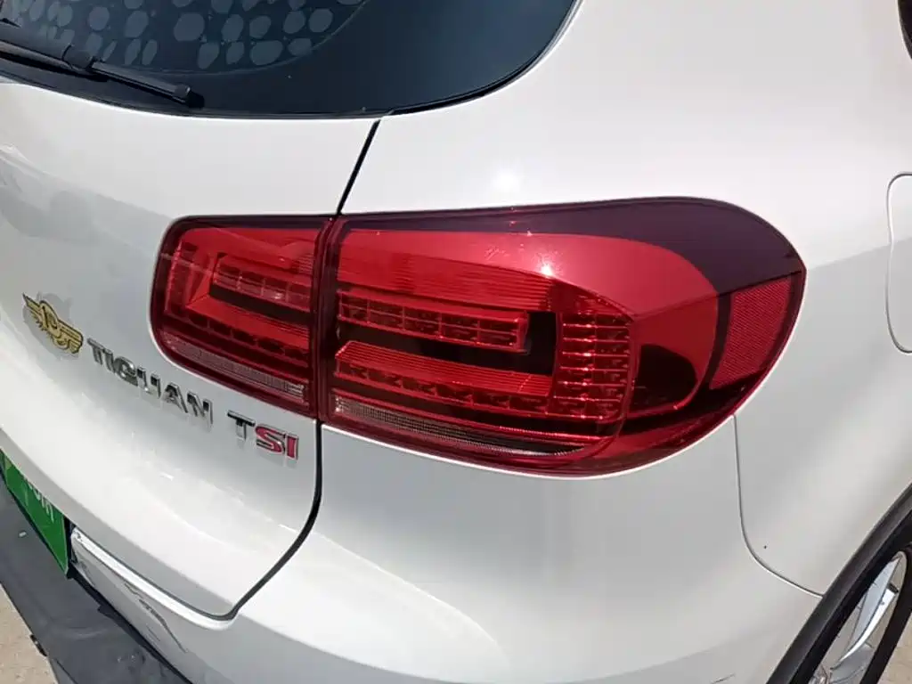 Volkswagen Tiguan 2015 — фото 8