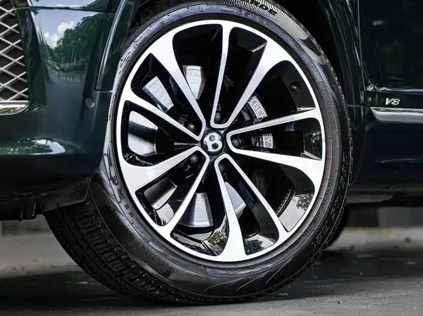 Bentley Bentayga 2021