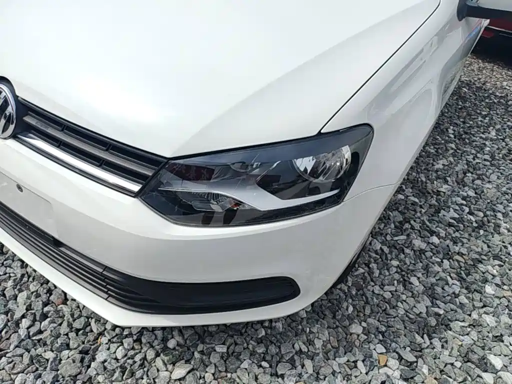 Volkswagen Polo 2016 — фото 24