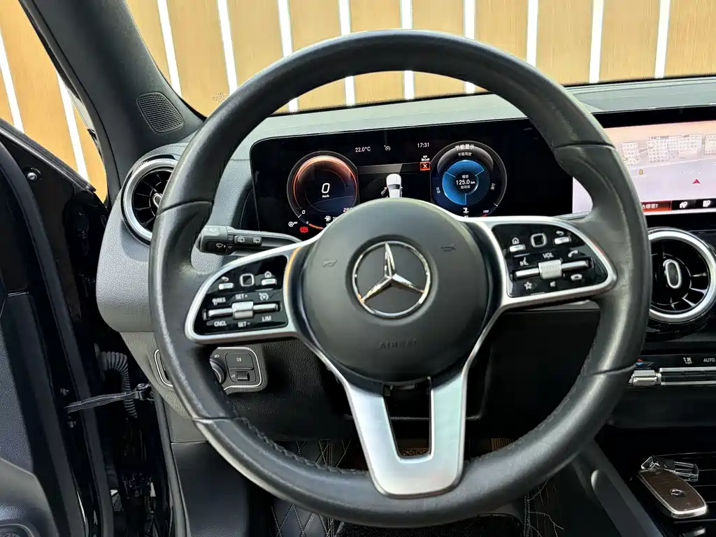 Mercedes-Benz GLB 2022 — фото 14