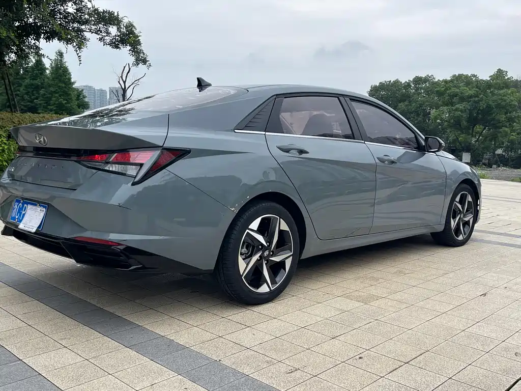 Hyundai Elantra 2020
