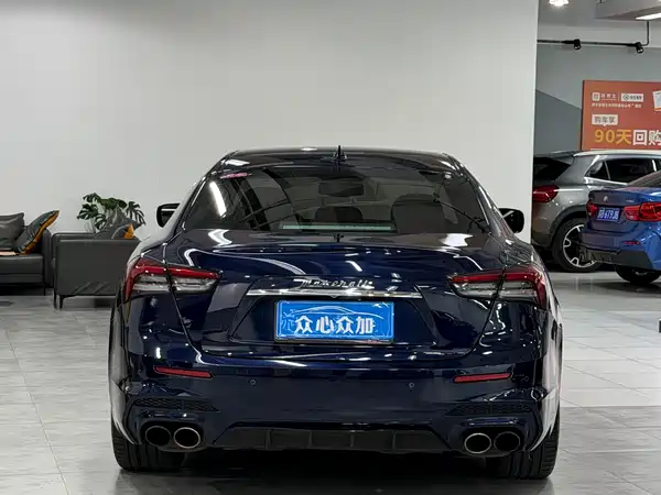 Maserati Ghibli 2015