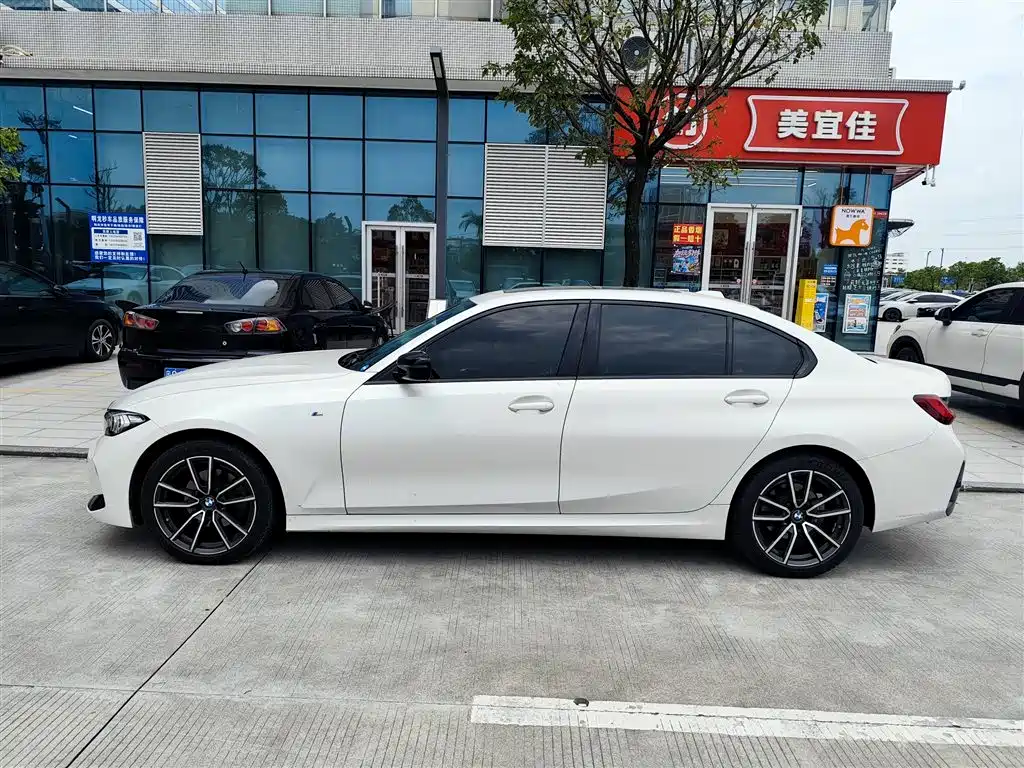 BMW 3 Series 2024