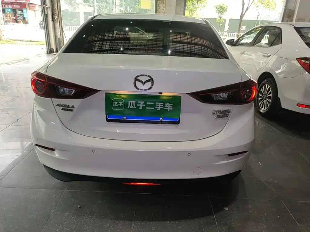 Mazda 3 Axela 2018