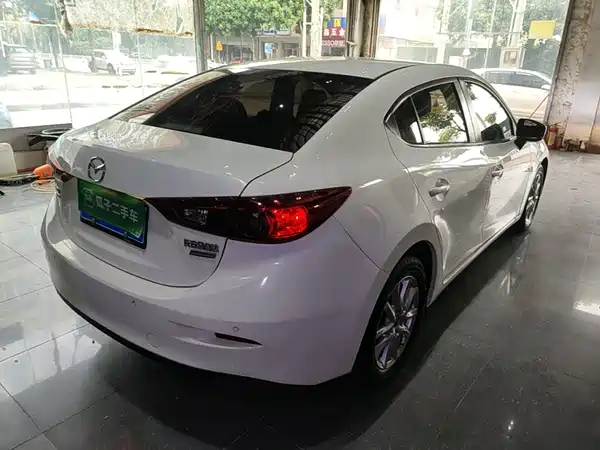 Mazda 3 Axela 2018