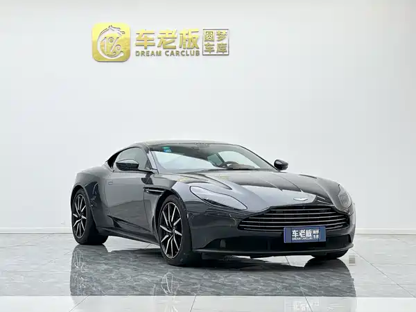 Aston Martin DB11 2020