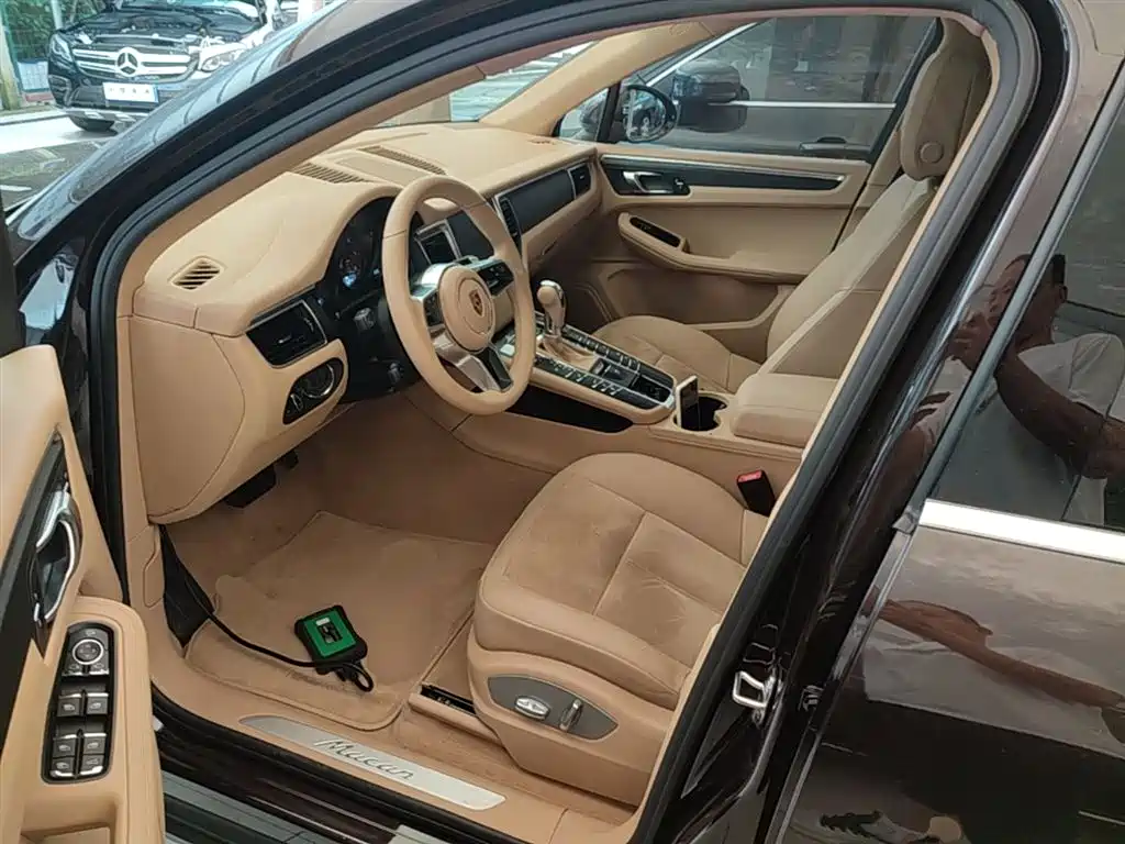 Porsche Macan 2016 — фото 15