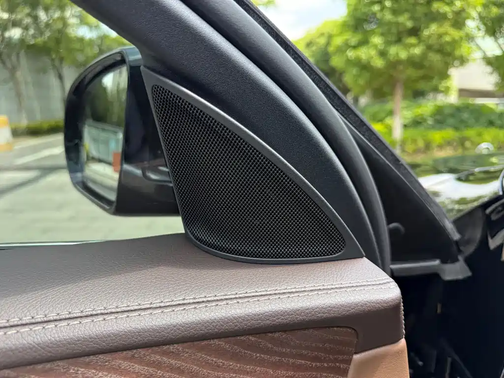 Mercedes-Benz E-Class 2022 — фото 19