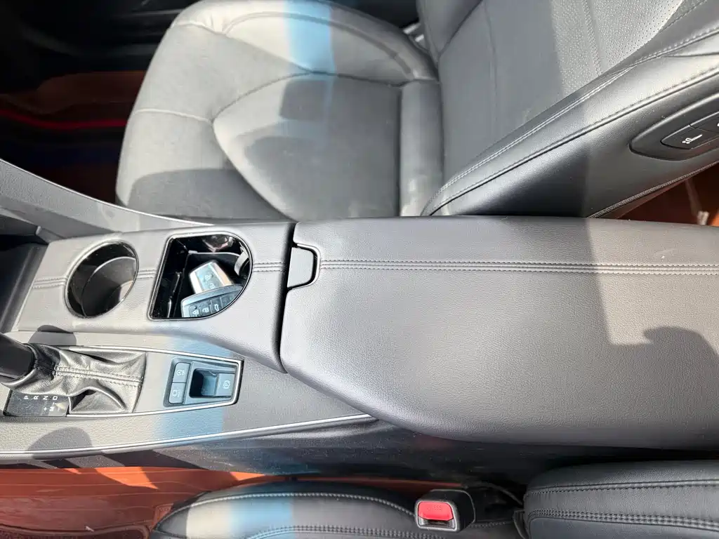 Toyota Avalon 2020 — фото 12