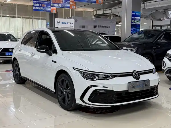 Volkswagen Golf 2023