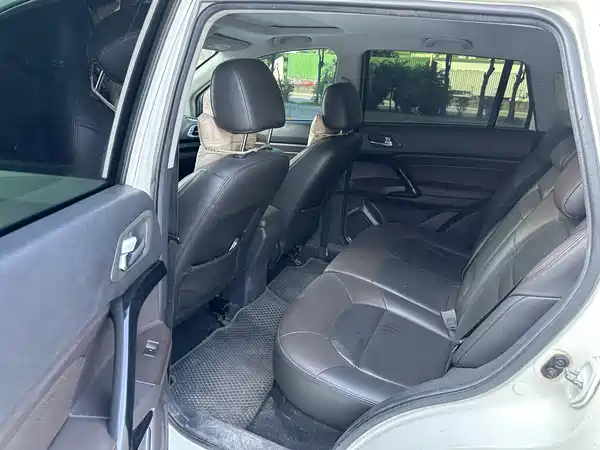 GAC Trumpchi GS4 2015