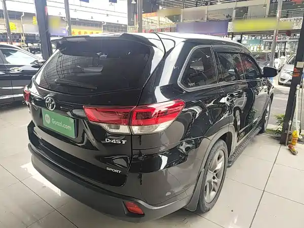 Toyota Highlander 2020