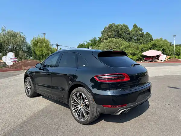 Porsche Macan 2015