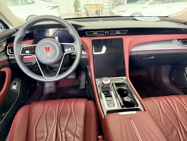 Hongqi H5 2024